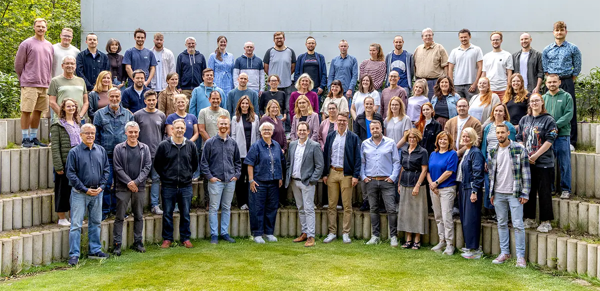 Das Kollegium der Elsa-Brändström-Schule, aufgenommen im September 2026
