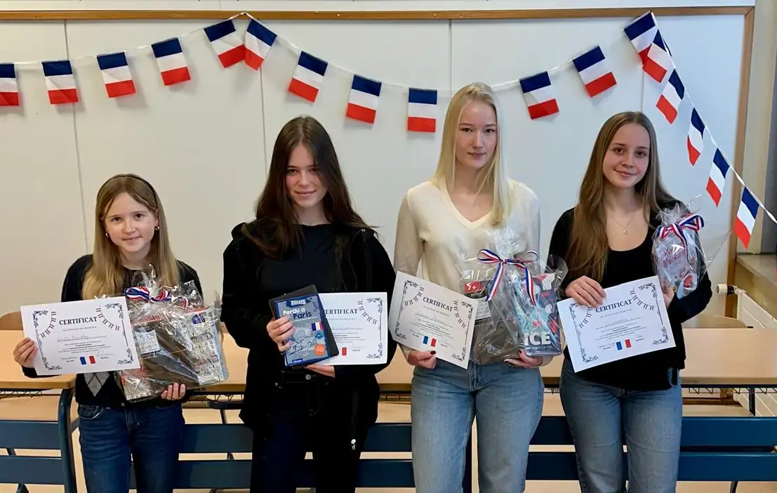 2026 01 22 Siegerinnen des Vorlesewettbewerbs.png